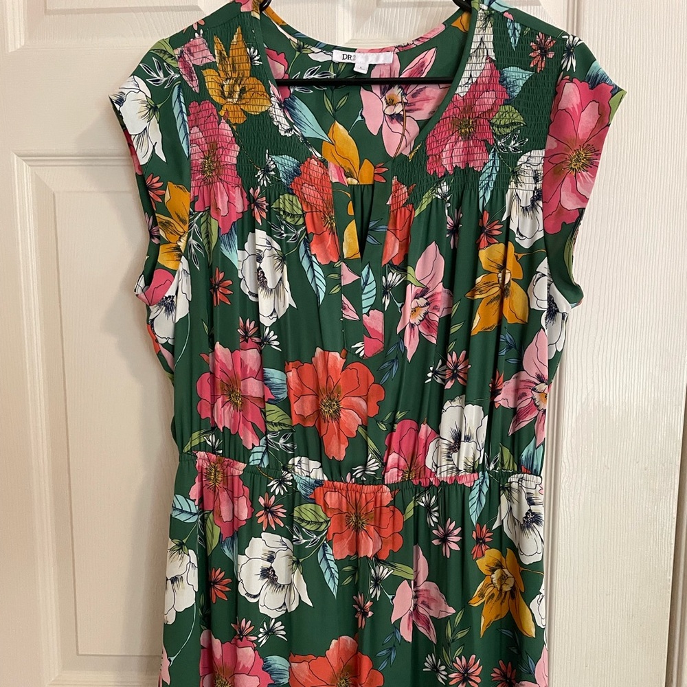 Women’s dress